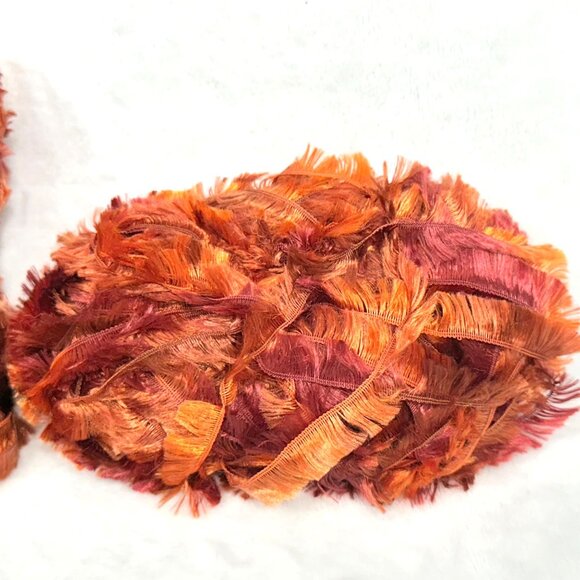 Bernat Boa Yarn Color Phoenix - 71 Yards Per Skein 100% Polyester - 4 New Skeins - Picture 3 of 5